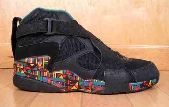 Best Streetball Shoes - Nike Air Raids
